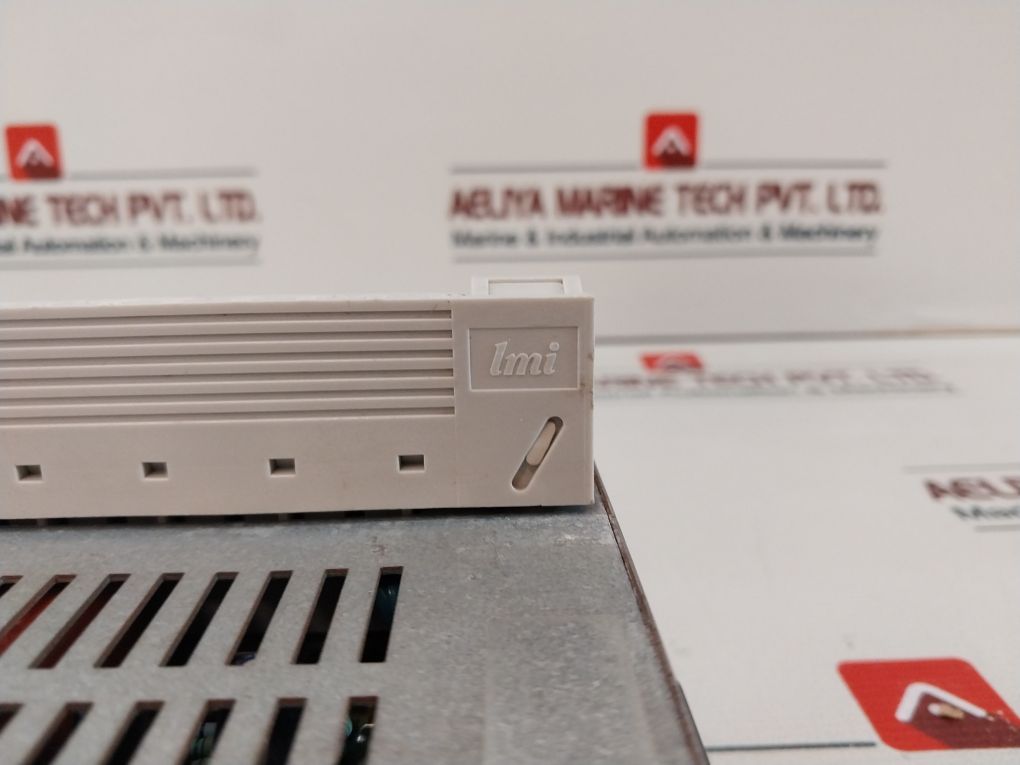 Merlin Gerin Sepam 100 Control Panel - Image 8