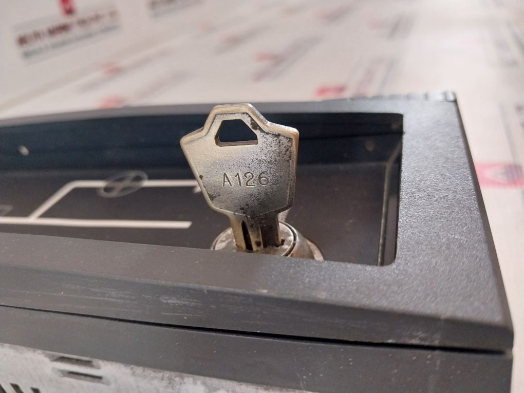 Merlin Gerin Sepam 100 Control Panel - Image 12