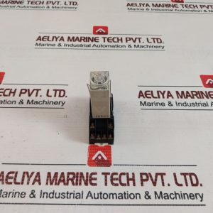 Omron H3y-4 Timer With Base