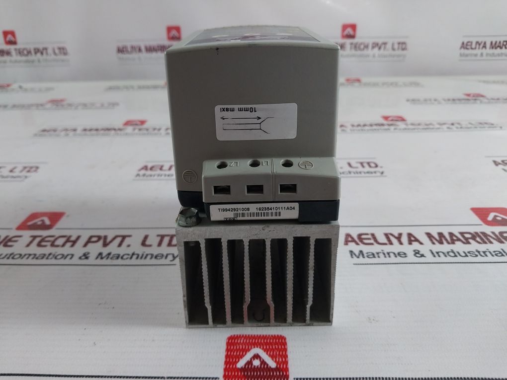 Telemecanique Atv08hu18m2x Drive - Image 9