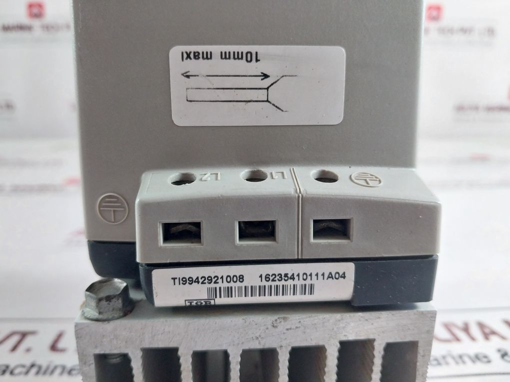 Telemecanique Atv08hu18m2x Drive - Image 10