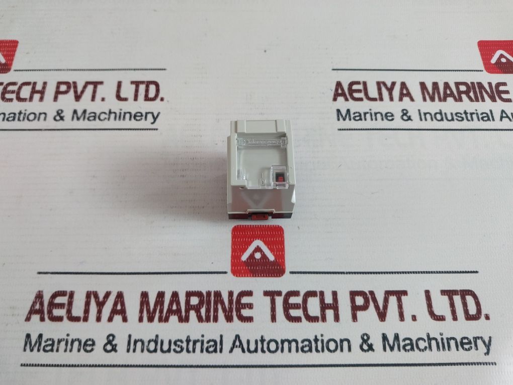 Telemecanique Rhn 422b Relay 24v Dc