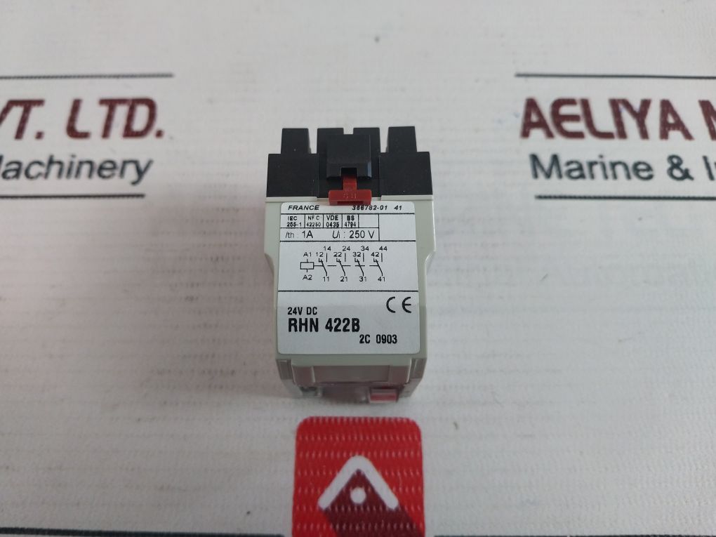 Telemecanique Rhn 422b Relay 24v - Image 7