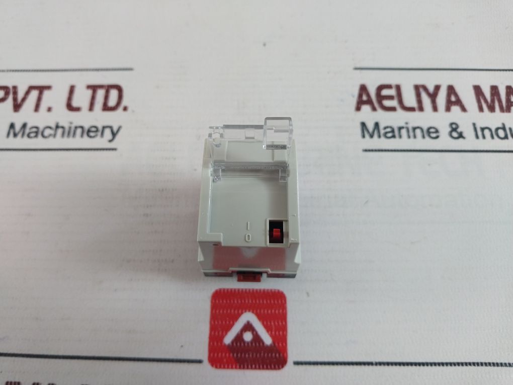 Telemecanique Rhn 422b Relay 24v - Image 8