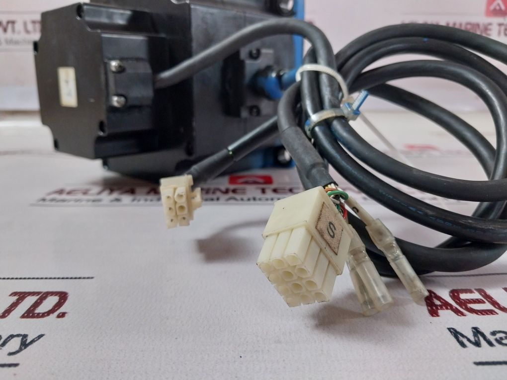 Yaskawa Sgmp-08awyr33 Ac Servo Motor - Image 10