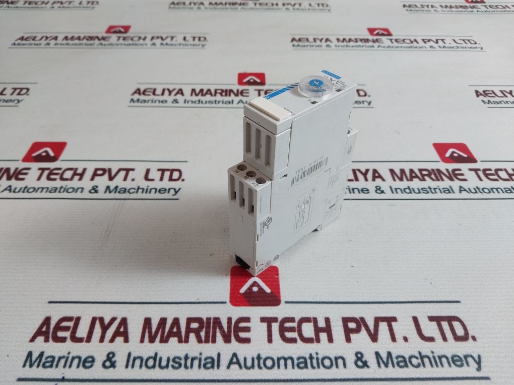 Crouzet 88 865 125 Time Delay Relay - Image 5