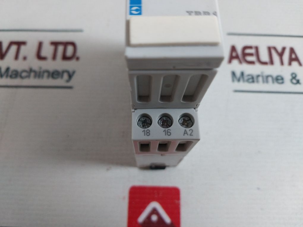 Crouzet 88 865 125 Time Delay Relay - Image 10