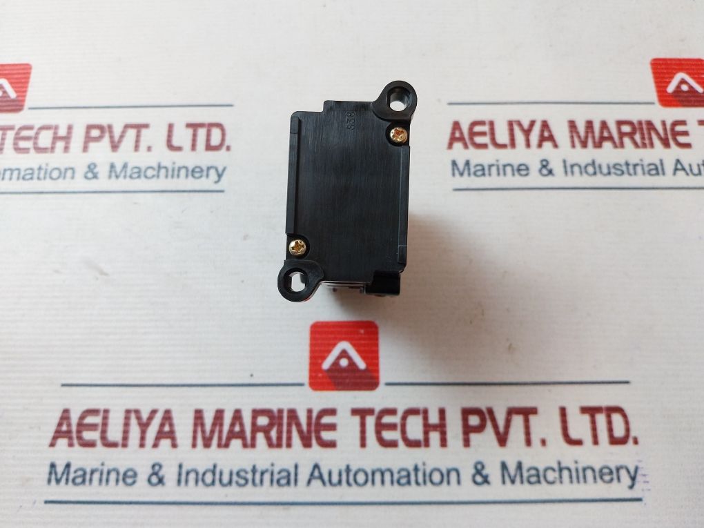 Fuji Electric Src50-2F Control Relay - Image 3