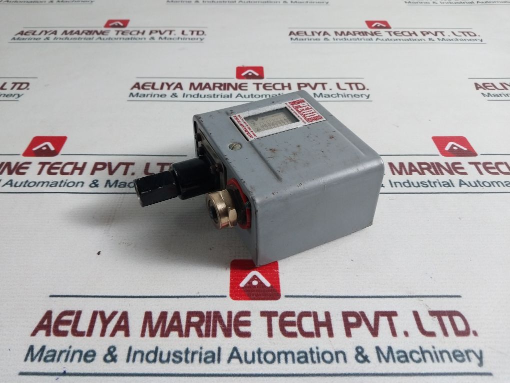 Johnson Controls P70ca-5 Pressure Switch - Image 5