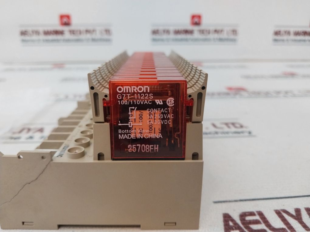 Omron G7tc-ia16 I/o Relay Terminal - Image 8