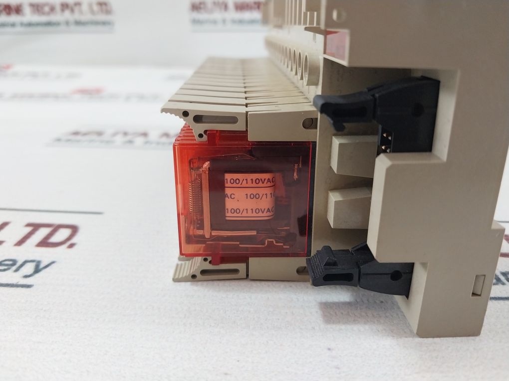 Omron G7tc-ia16 I/o Relay Terminal - Image 12