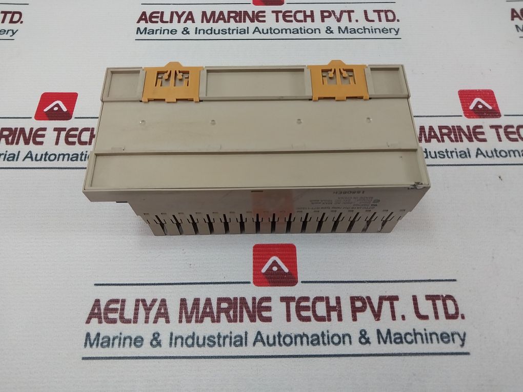 Omron G7tc-ia16 I/o Relay Terminal - Image 3