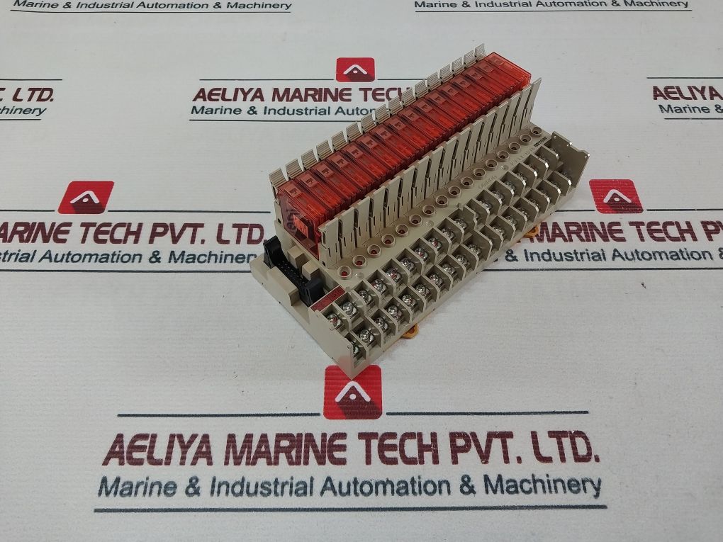 Omron G7tc-ia16 I/o Relay Terminal - Image 4