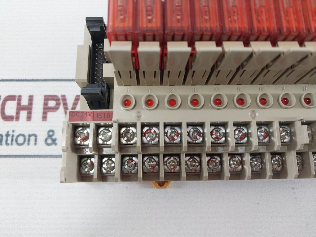 Omron G7tc-ia16 I/o Relay Terminal - Image 11