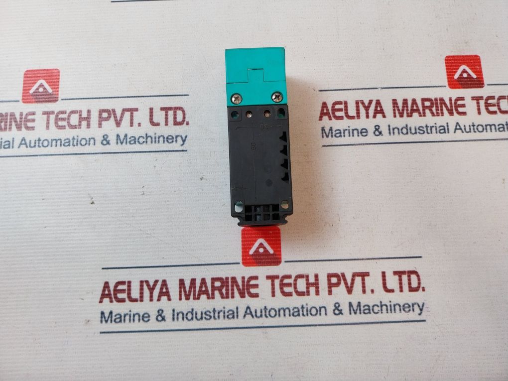 Pepperl+fuchs Ncb15+u1+z2 Inductive Sensor - Image 3