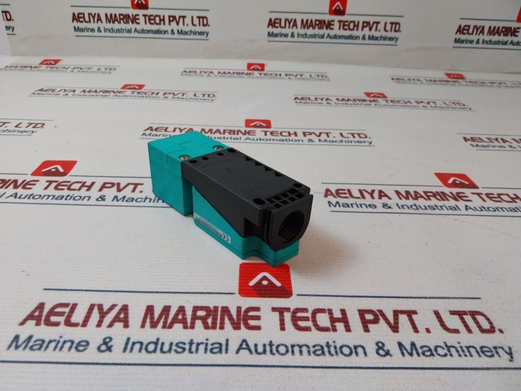 Pepperl+fuchs Ncb15+u1+z2 Inductive Sensor - Image 4