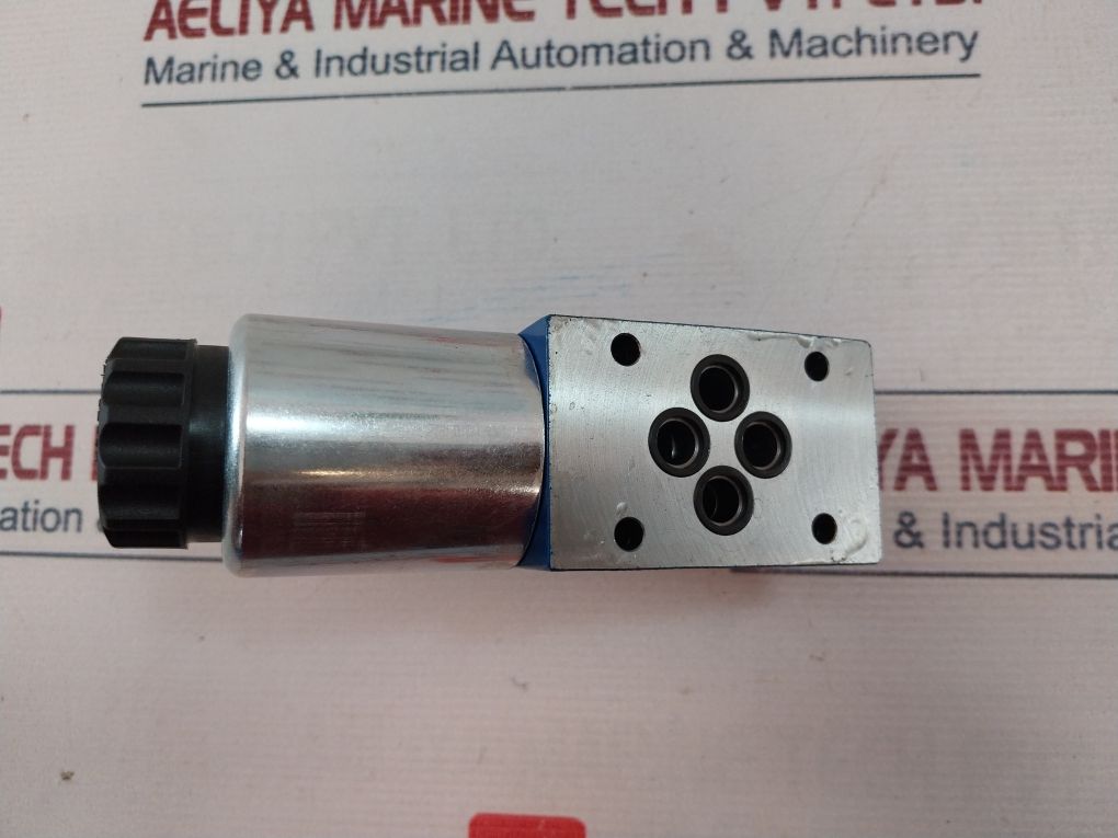 Rexroth Hirschmann R900561276 Directional Control Valve With Coil - Image 8