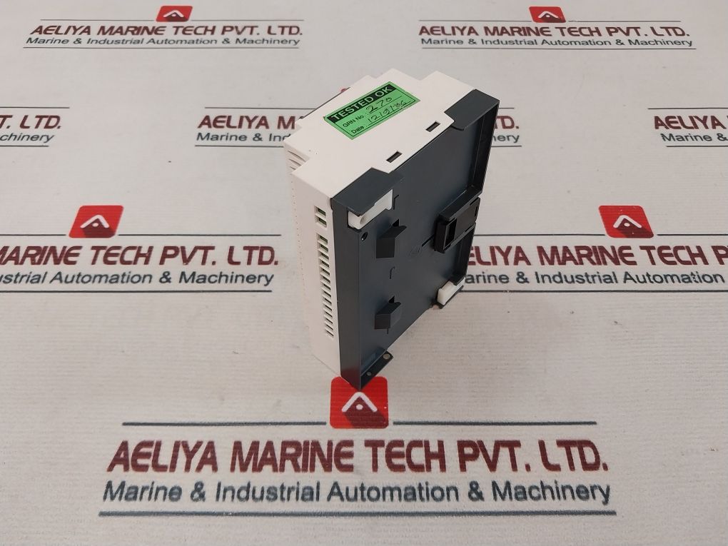 Schneider Electric Telemecanique Sr2 B201fu Smart Relay 100...240 Vac 10.7va - Image 6