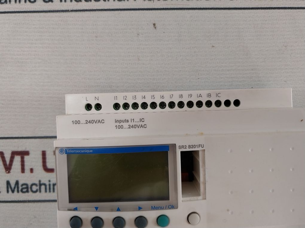 Schneider Electric Telemecanique Sr2 B201fu Smart Relay 100...240 Vac 10.7va - Image 11