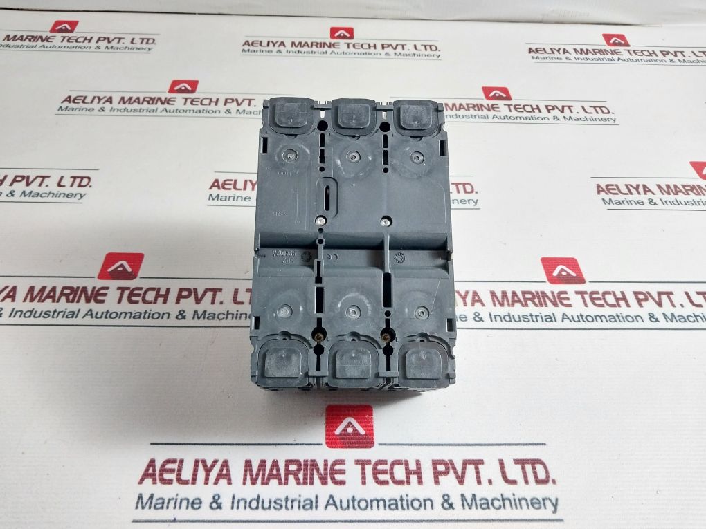 Schneider Square D Telemecanique Lv429741 Circuit Breaker - Image 5