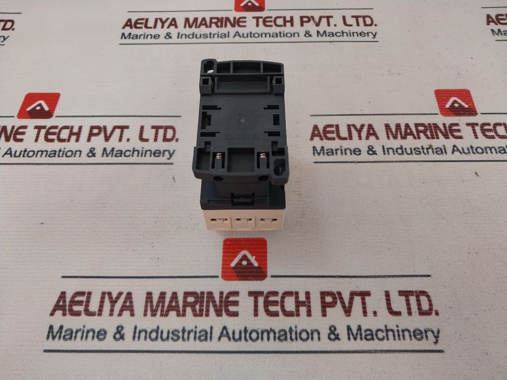 Schneider Telemecanique Cad50p7c Control Relay - Image 3