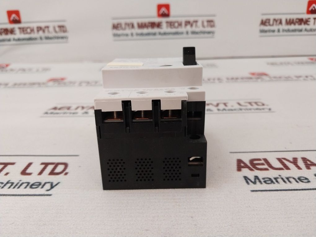 Siemens 3vu1300-1mj00 Circuit Breaker - Image 9