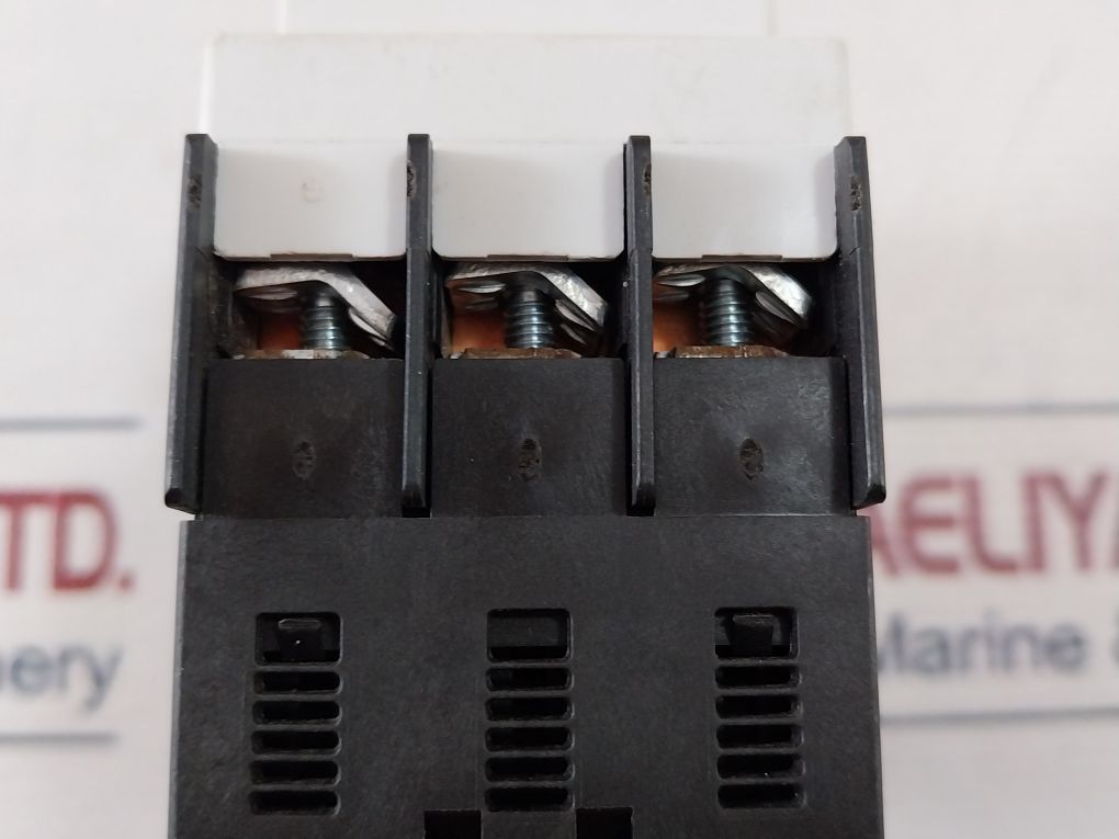 Siemens Sirius 3rv1021-1aa10 Circuit Breaker - Image 9