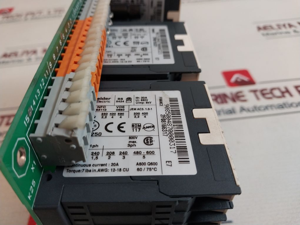 Telemecanique Schneider El05-966-2 Control Board - Image 13
