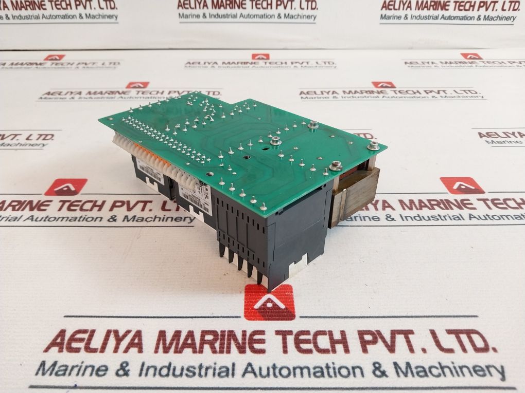 Telemecanique Schneider El05-966-2 Control Board - Image 5