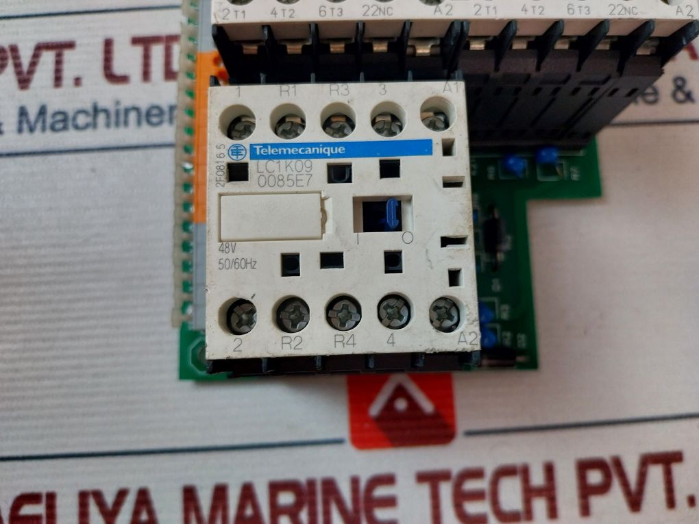 Telemecanique Schneider Electric El05-966-2 Control Board - Image 7