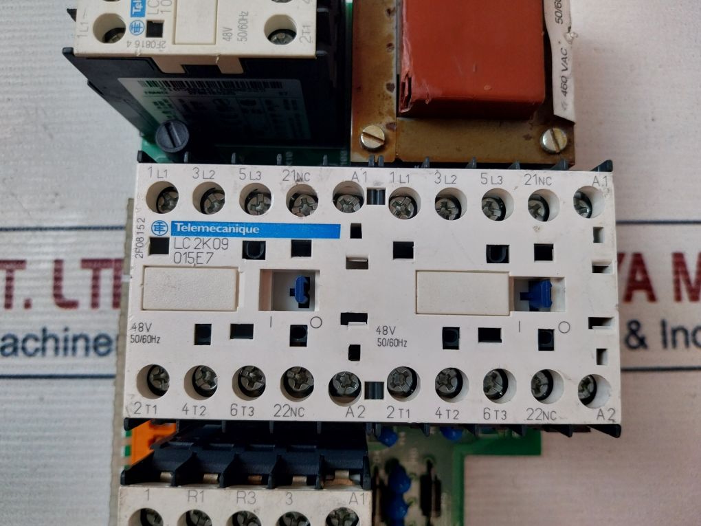 Telemecanique Schneider Electric El05-966-2 Control Board - Image 9