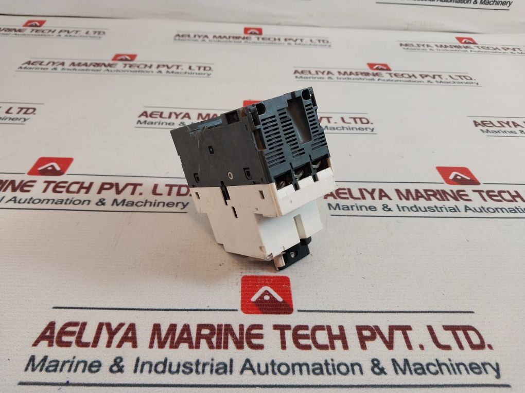 Telemecanique Schneider Electric Gv2-p08/2.5-4a Motor Circuit Breaker - Image 5