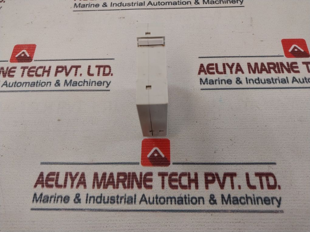 Crouzet M2s Timer 3-60s - Image 3