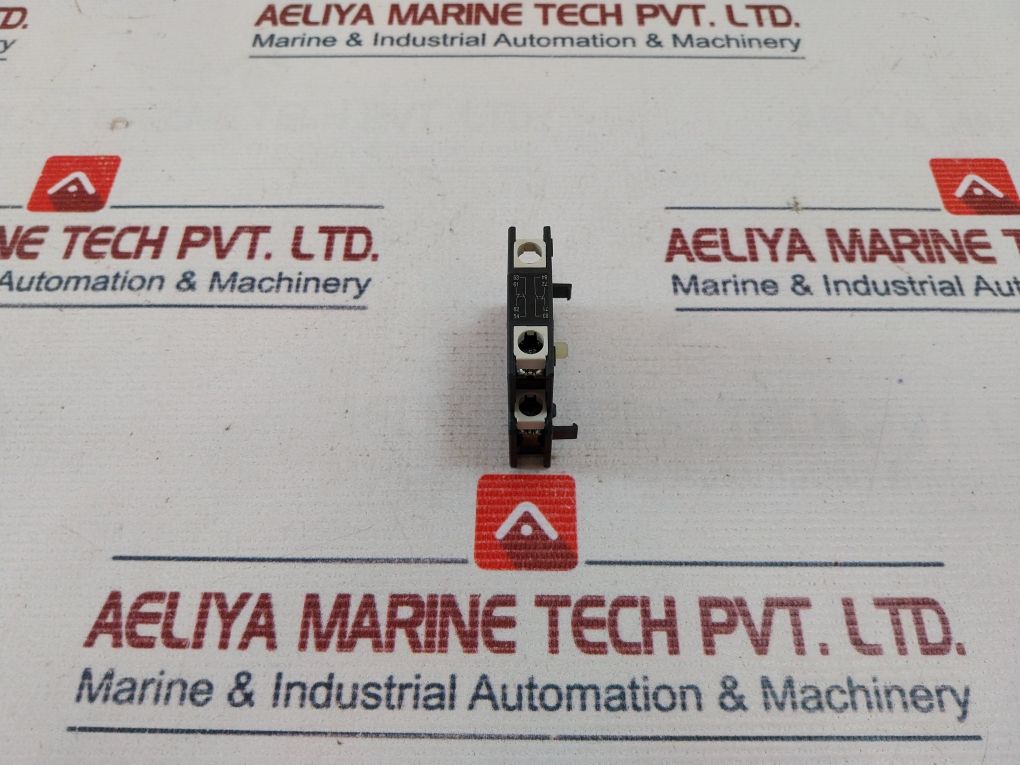 Fuji Electric Sz-as1/t Auxiliary Contact Block - Image 3