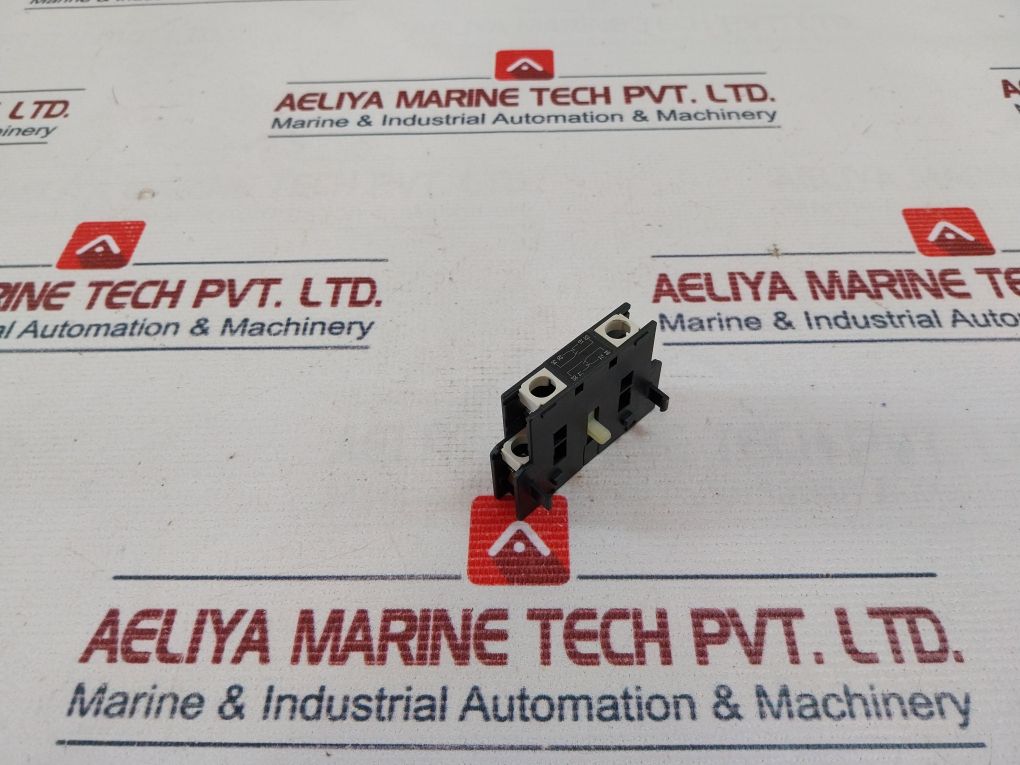 Fuji Electric Sz-as1/t Auxiliary Contact Block - Image 5