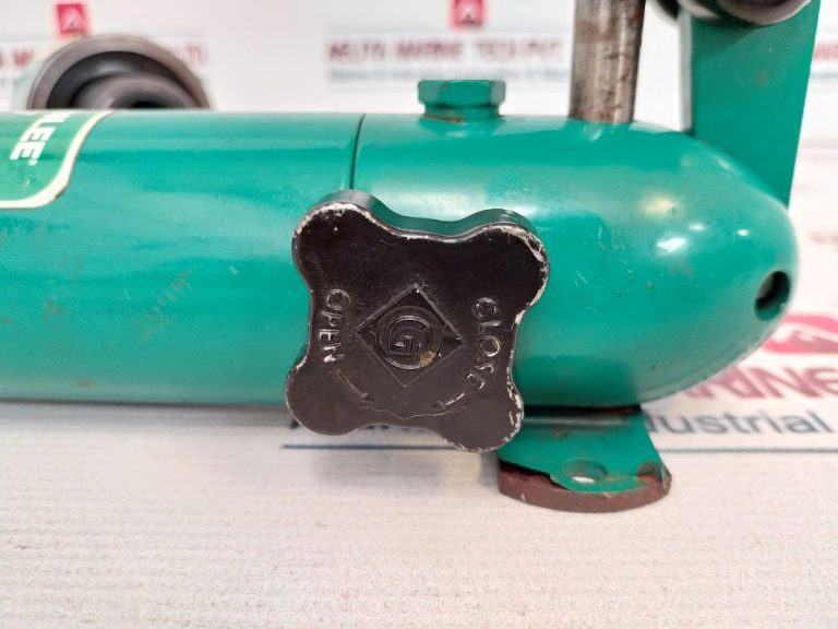 Greenlee 767 Hydraulic Hand Pump Aeliya Marine