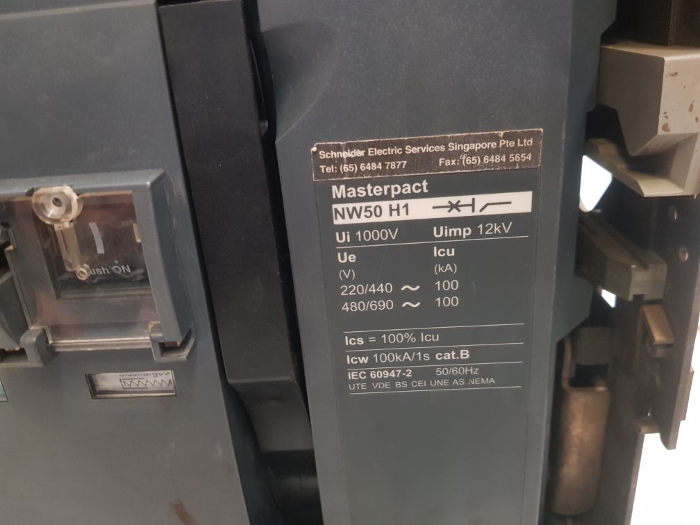 Merlin Gerin Schneider Electric Nw50 H1 Circuit Breaker - Image 12