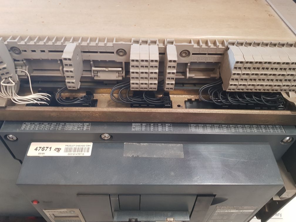 Merlin Gerin Schneider Electric Nw50 H1 Circuit Breaker - Image 18