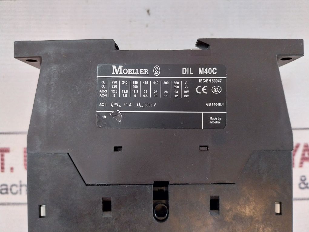 Moeller Dil M40c Contactor 200-240vdc - Image 10