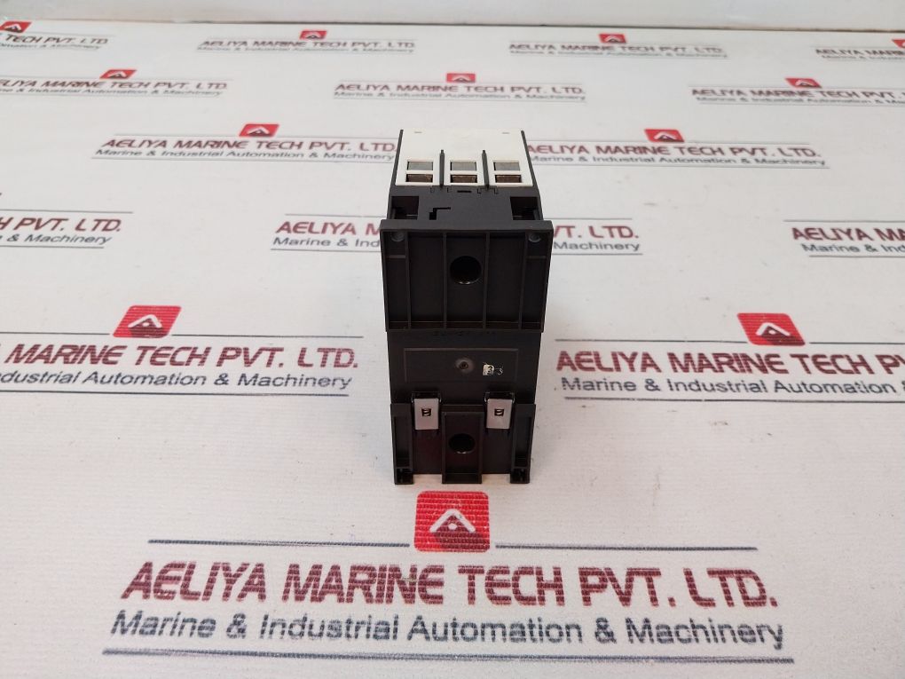 Moeller Dil M40c Contactor 200-240vdc - Image 5