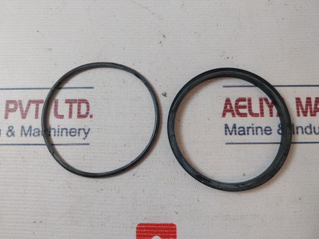 thumbnail image 2 of Racor Diesel Engine Fuel Filter 2 Micron Spin-On Replacement Water 2 of 13