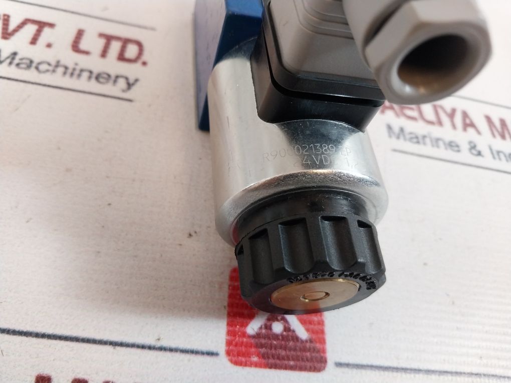 Rexroth Hirschmann R900561276 Directional Control Valve - Image 9