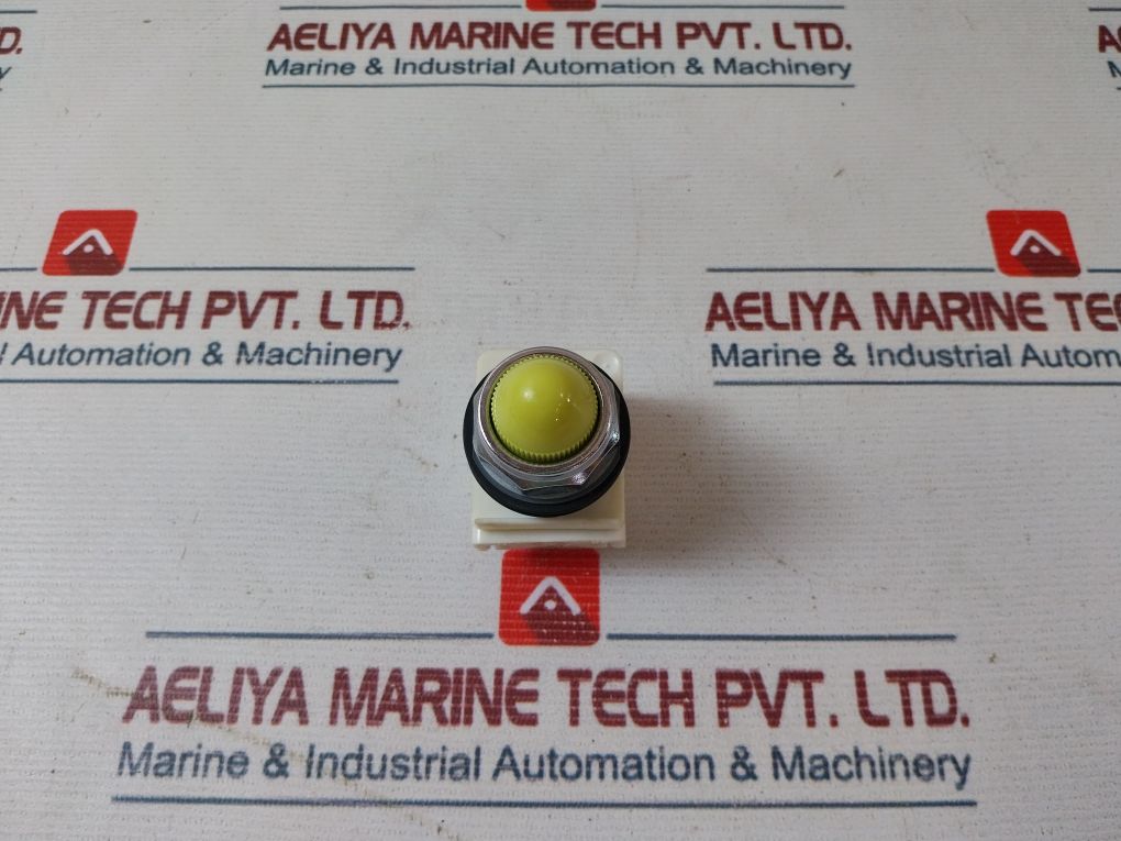 Schneider Electric 9001kp40y9 Domed Harmony Yellow Pilot Light - Image 3