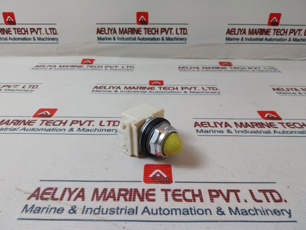 Schneider Electric 9001kp40y9 Domed Harmony Yellow Pilot Light - Image 6