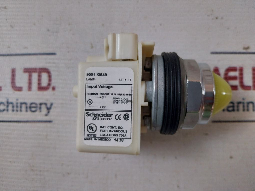 Schneider Electric 9001kp40y9 Domed Harmony Yellow Pilot Light - Image 7