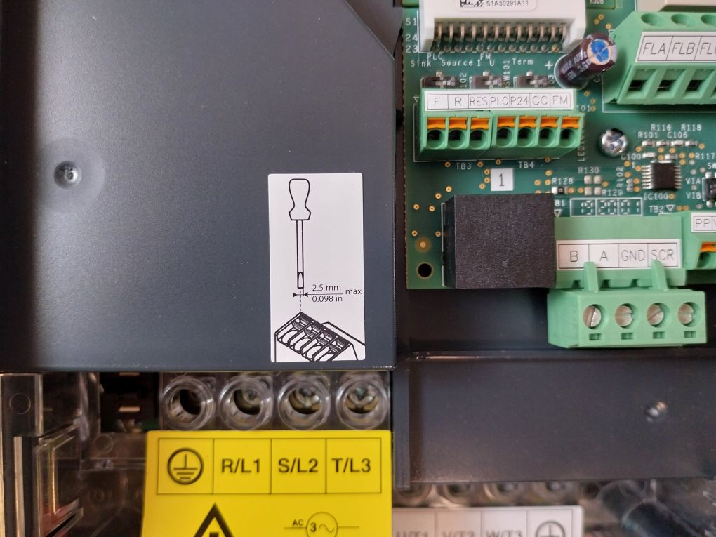 Schneider Electric Telemecanique Atv212hu55n4 Variable Speed Drive - Image 19