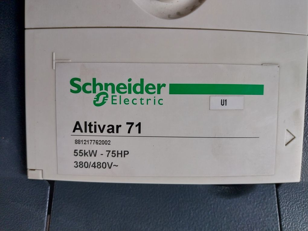 Schneider Telemecanique Atv71hd55n4z Speed Drive 480v - Image 18