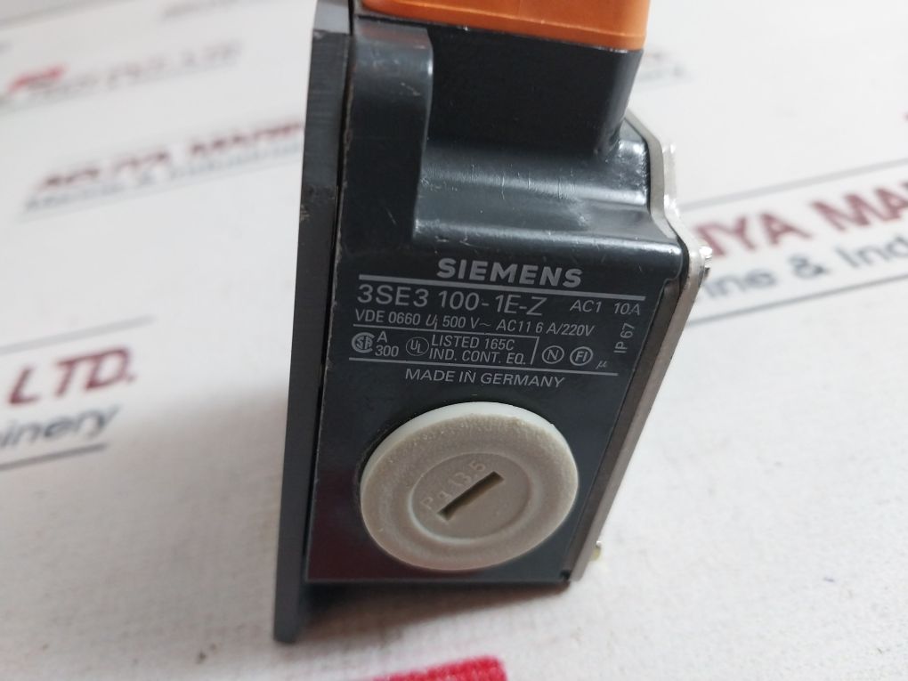 Siemens 3se31001ez Limit Switch Aeliya Marine