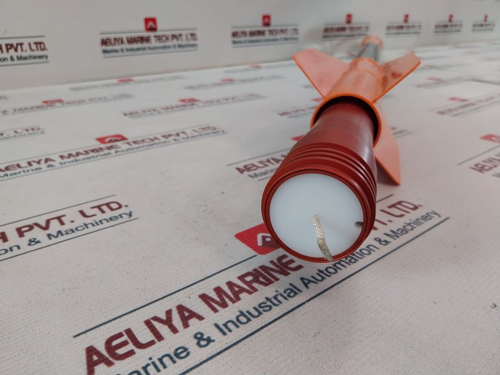 Solas Base Unit 1005 Launching Tube 1303 And 4 R230 Projectiles Set - Image 12