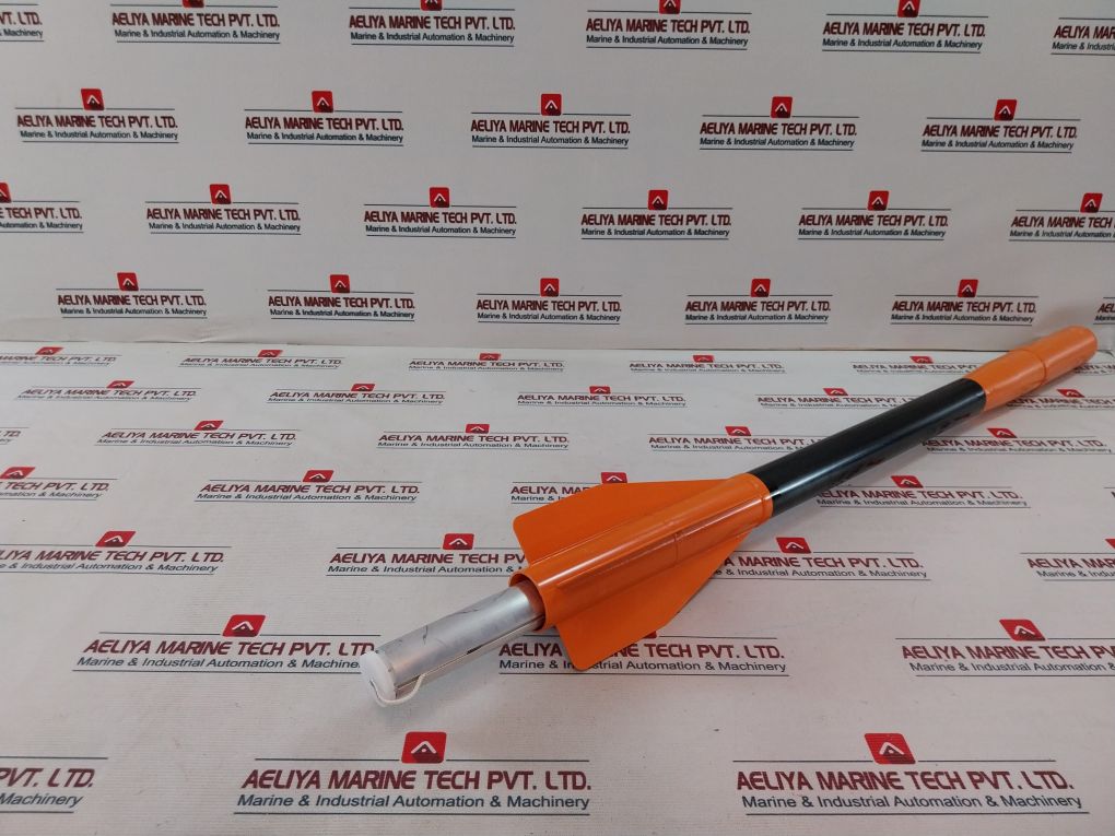 Solas Base Unit 1005 Launching Tube 1303 And 4 R230 Projectiles Set - Image 15